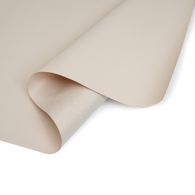 Cuir synthétique de motif de dents pour sandales